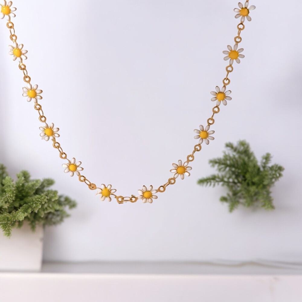 NEW 18K yellow gold plated white daisy choker necklace jewelry B15A